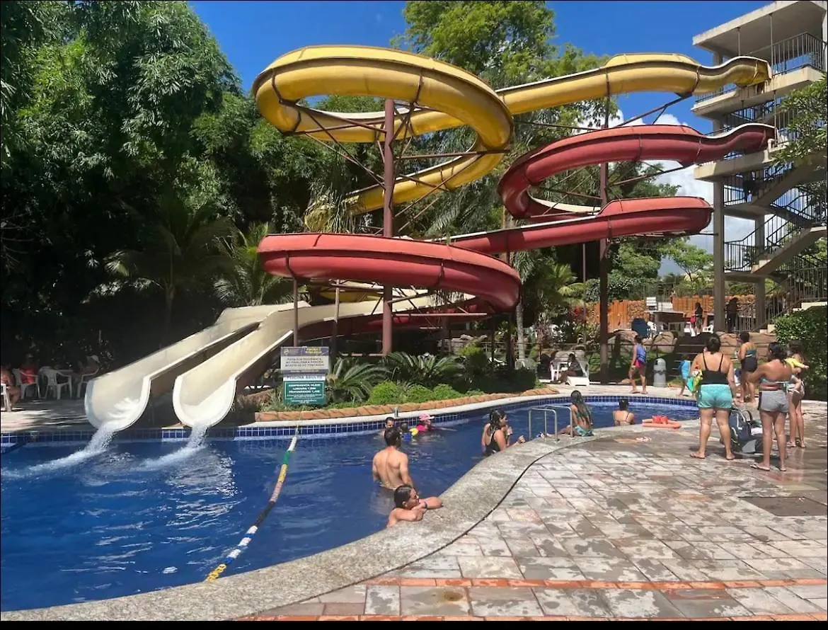 Golden Dolphin Supreme Apartamento Caldas Novas